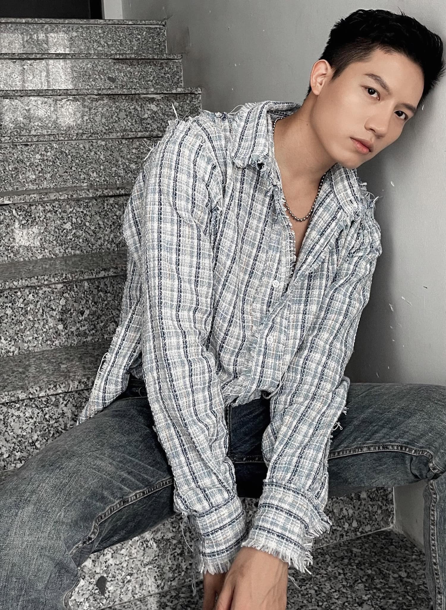 Anh Tú là mỹ nam sinh năm 1992 nổi lên từ cuộc thi Giọng hát Việt - The Voice Việt Nam 2017 với vị trí Á quân.