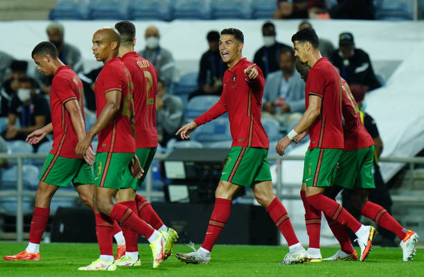 Bồ Đào Nha thắng dễ 3-0 dù không tung ra sân nhiều trụ cột.