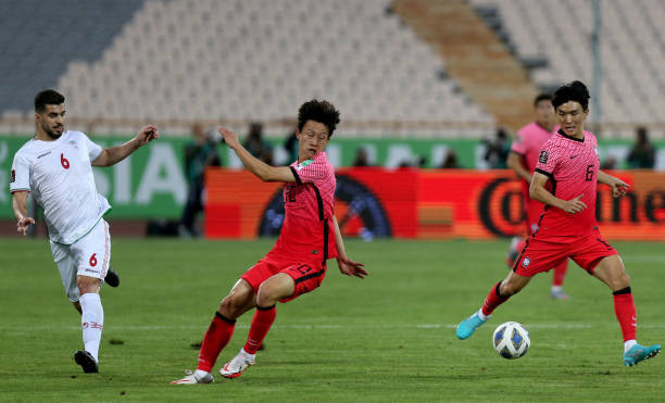 Hàn Quốc đánh rơi chiến thắng dù có bàn dẫn trước.
