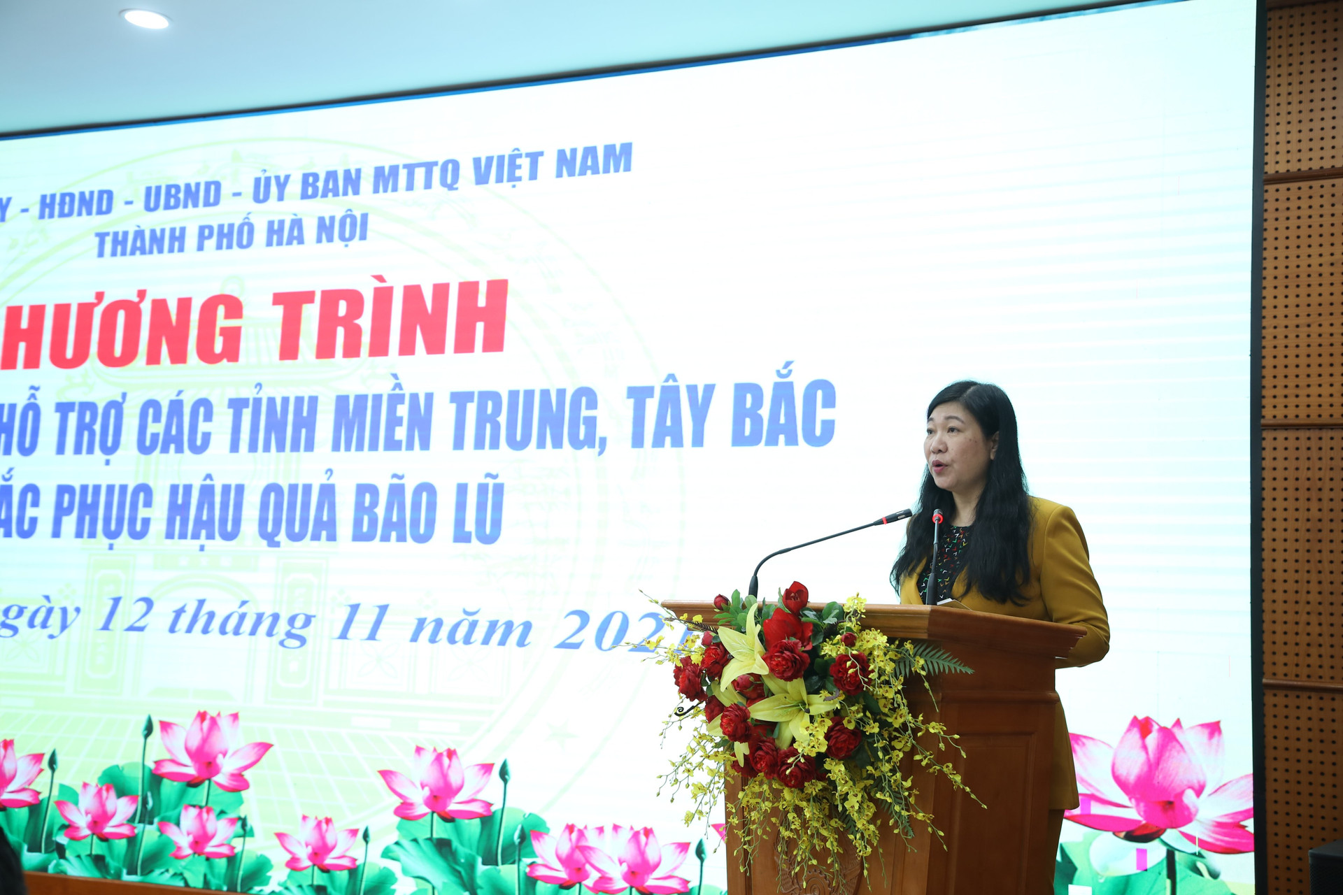 Bà Nguyễn Lan Hương phát biểu tại hội nghị.