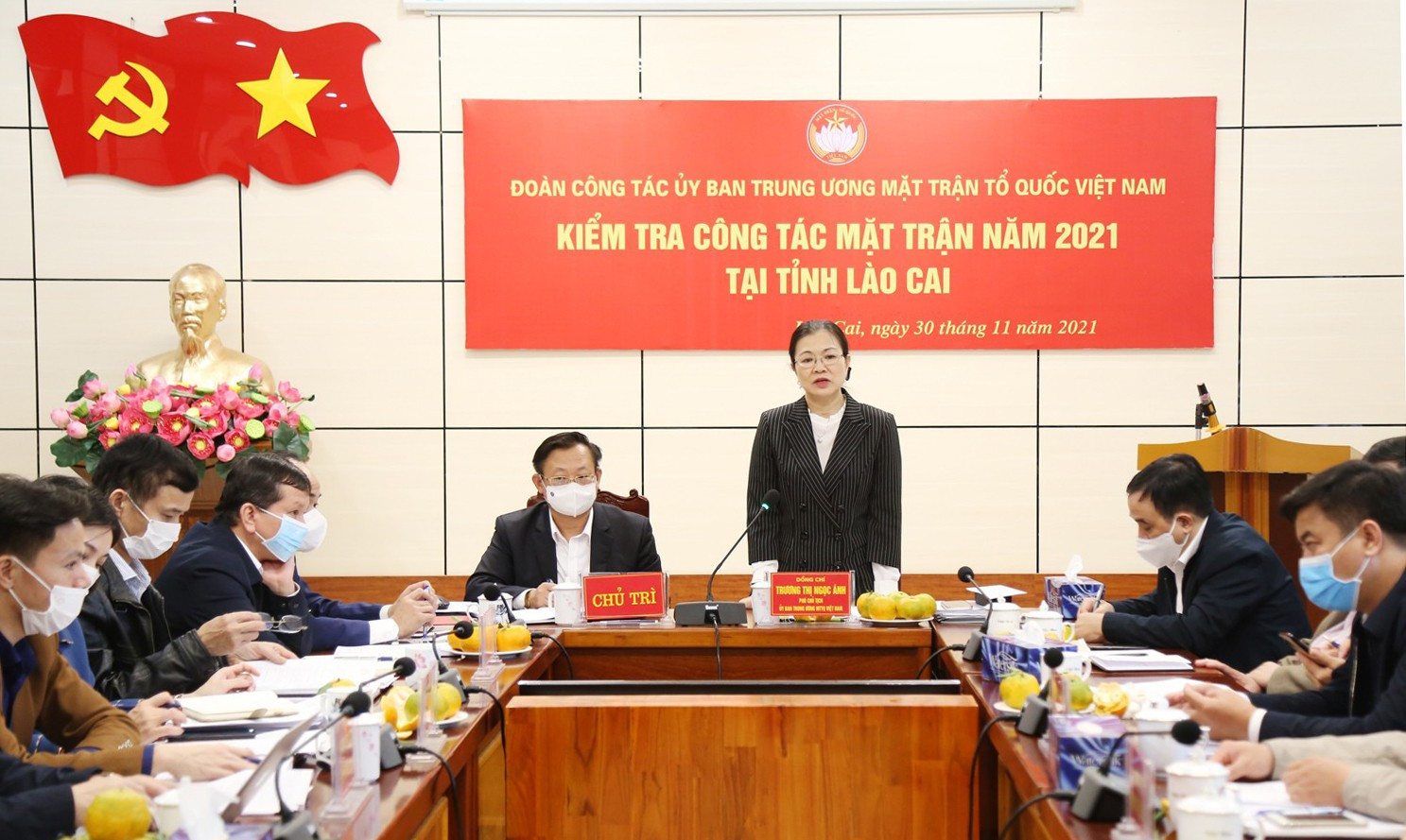 Phó Chủ tịch Trương Thị Ngọc Ánh phát biểu tại hội nghị. 
