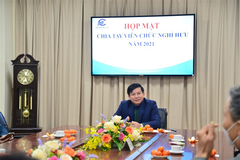 PGS.TS Đinh Văn Châu phát biểu tại buổi gặp mặt.