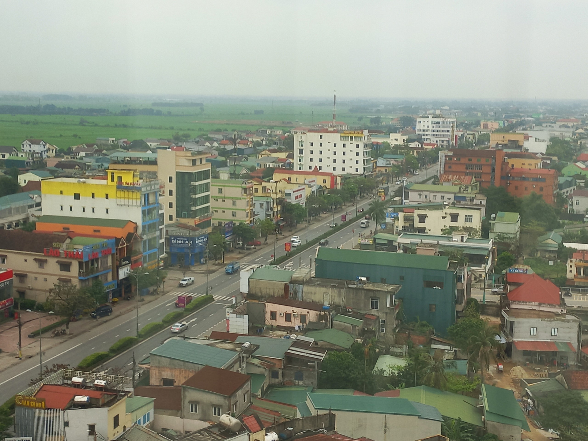 UBND tỉnh Quảng Trị vừa ban hành văn bản về việc đánh giá và kiểm soát nguy cơ xảy ra “bong bóng” bất động sản trên địa bàn.