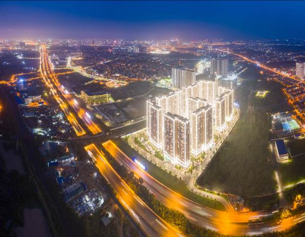 Vinhomes Smart City sở hữu vị trí vàng ở phía Tây Hà Nội với khả năng kết nối dễ dàng với các tuyến đường trọng điểm.
