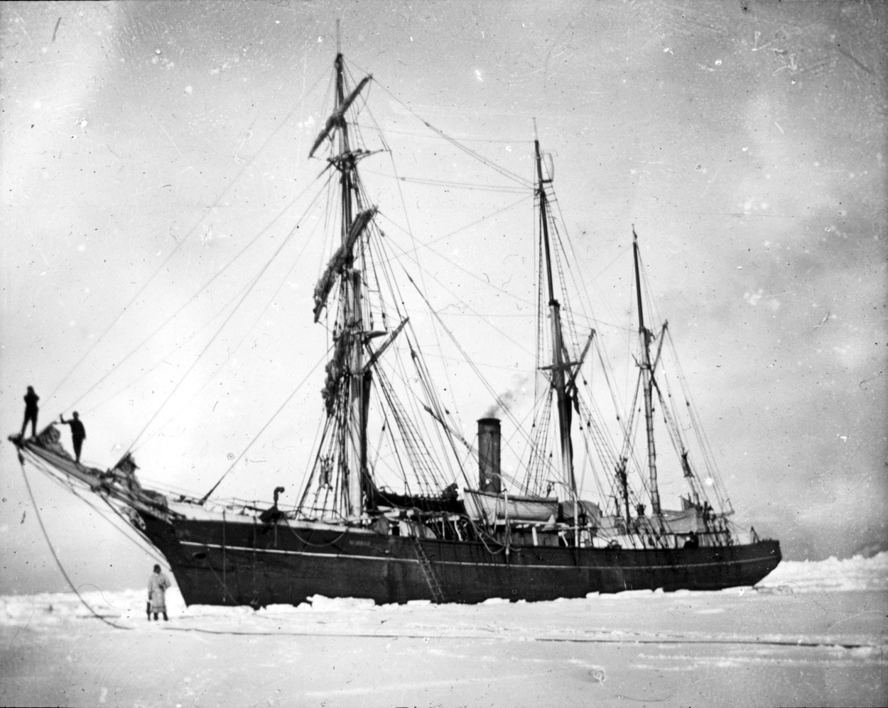 Con tàu Endurance trong chuyến thám hiểm huyền thoại năm 1914. Ảnh: Antarctica.