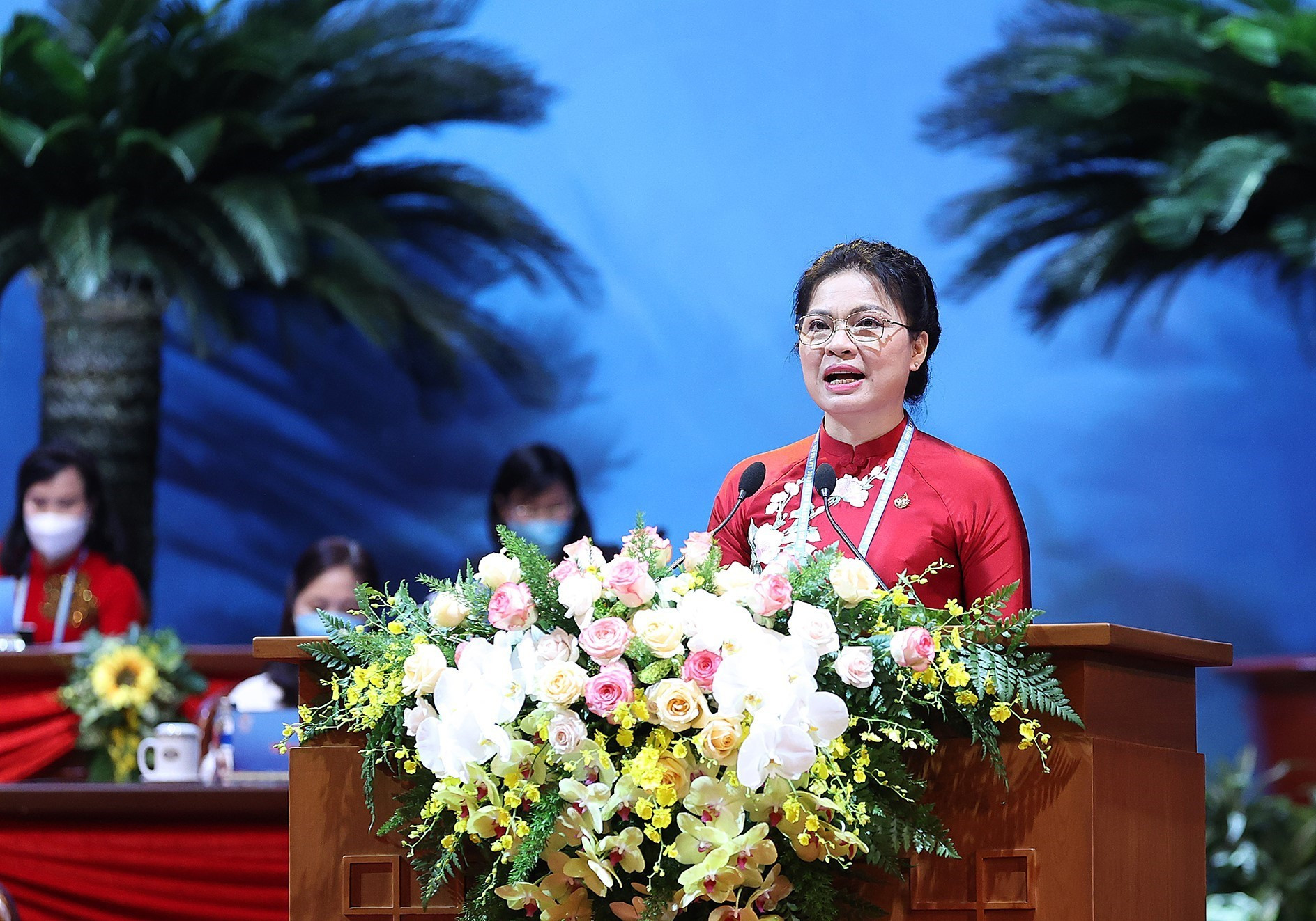 Bà Hà Thị Nga, Chủ tịch Trung ương Hội LHPN Việt Nam khóa XII phát biểu khai mạc Đại hoioj. 