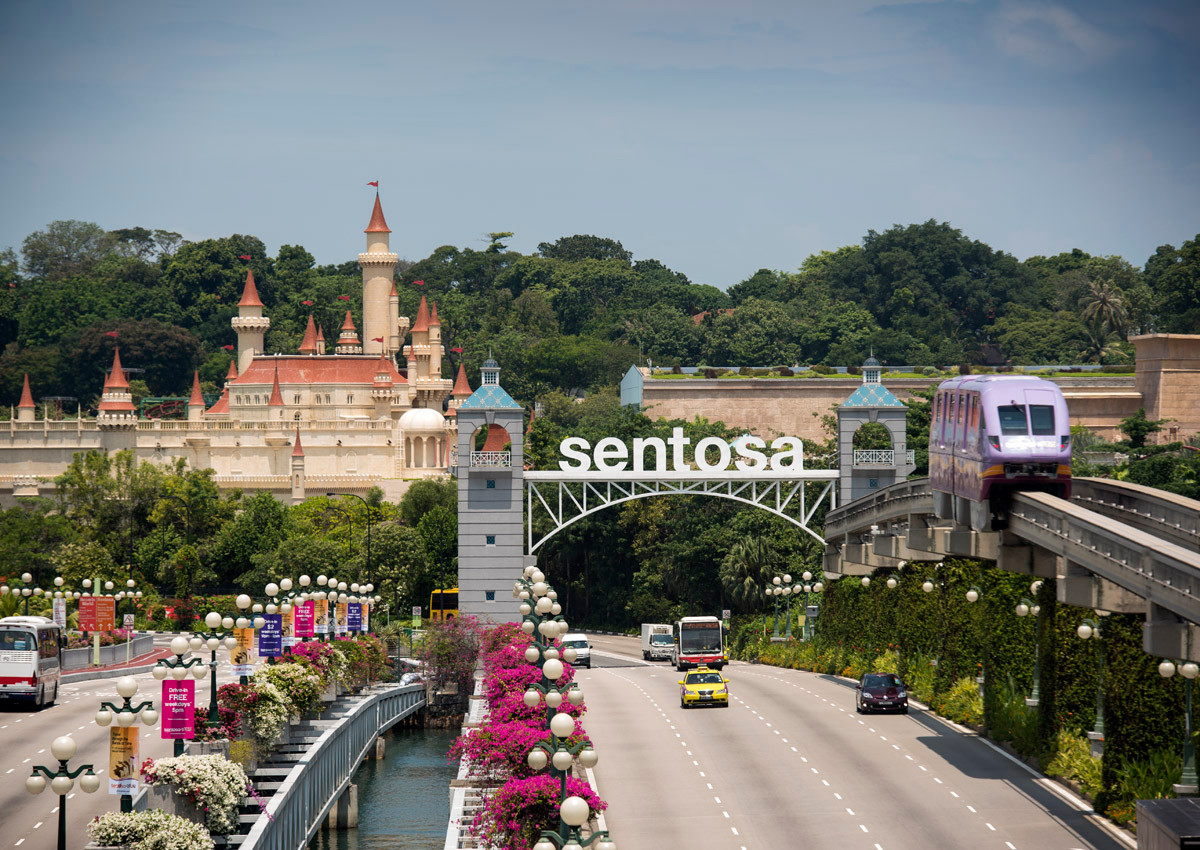 Những con đường lộng lẫy ở hòn đảo Sentosa, Singapore. Ảnh: CNA.