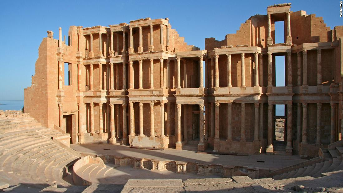 Thành phố cổ Sabratha ở Libya ngày nay, nơi vẫn còn tàn tích tuyệt vời của nhà hát La Mã Sabratha. Ảnh: CNN.
