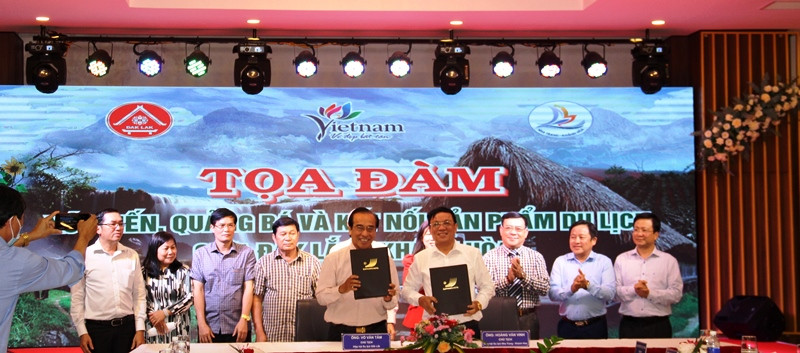 Hiệp hội Du lịch tỉnh Đắk Lắk và Khánh Hòa ký kết chương trình hợp tác