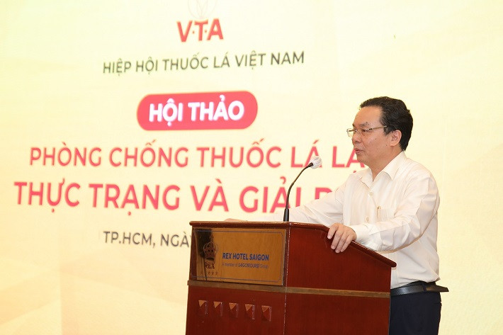 GS.TS Hoàng Văn Cường - Ủy ban Tài chính ngân sách Quốc hội phát biểu tại Hội thảo.