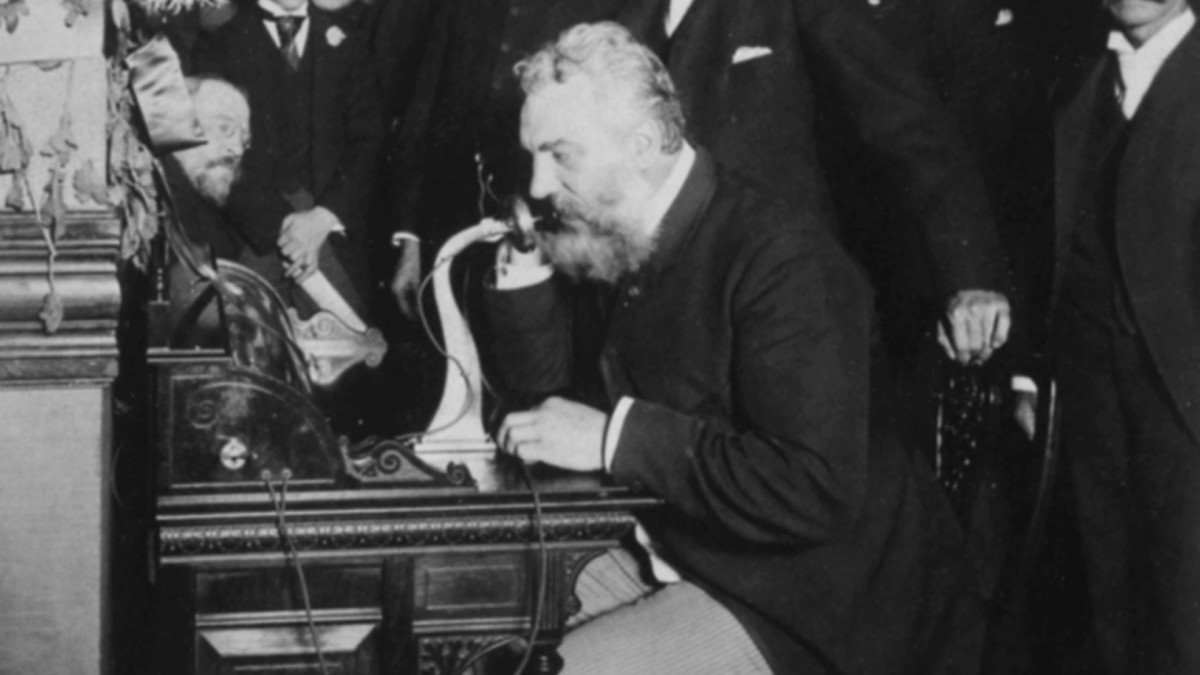 Cuộc gọi đầu tiên của Alexander Graham Bell. Ảnh: History.