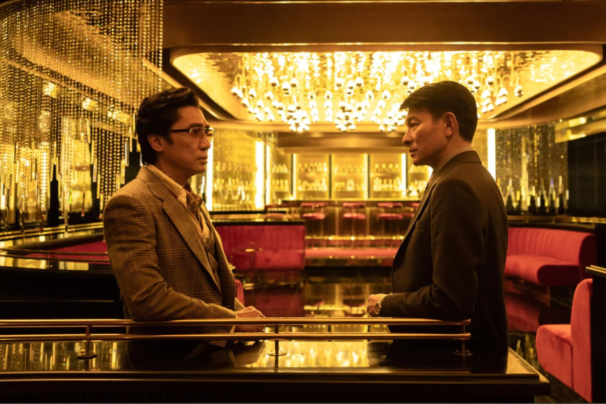 Tài tử Lương Triều Vỹ và Lưu Đức Hoa trong bộ phim ‘Goldfinger’ (Ngón tay vàng). Ảnh: SCMP.