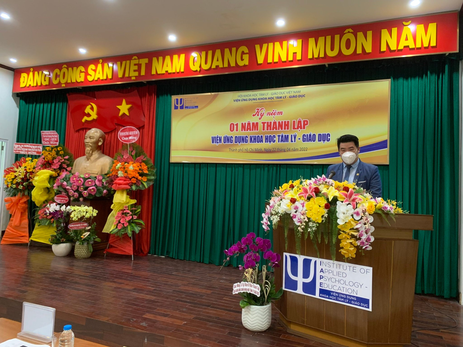 Ông Phạm Văn Giào, Viện trưởng Viện Ứng dụng Khoa học tâm lý - Giáo dục  phát biểu tại buổi lễ
