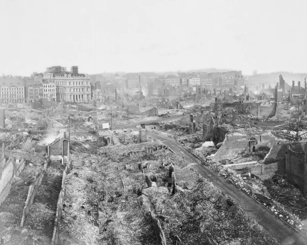 Khung cảnh hoang tàn ở Boston sau trận đại hỏa hoạn năm 1872. Ảnh: Boston.