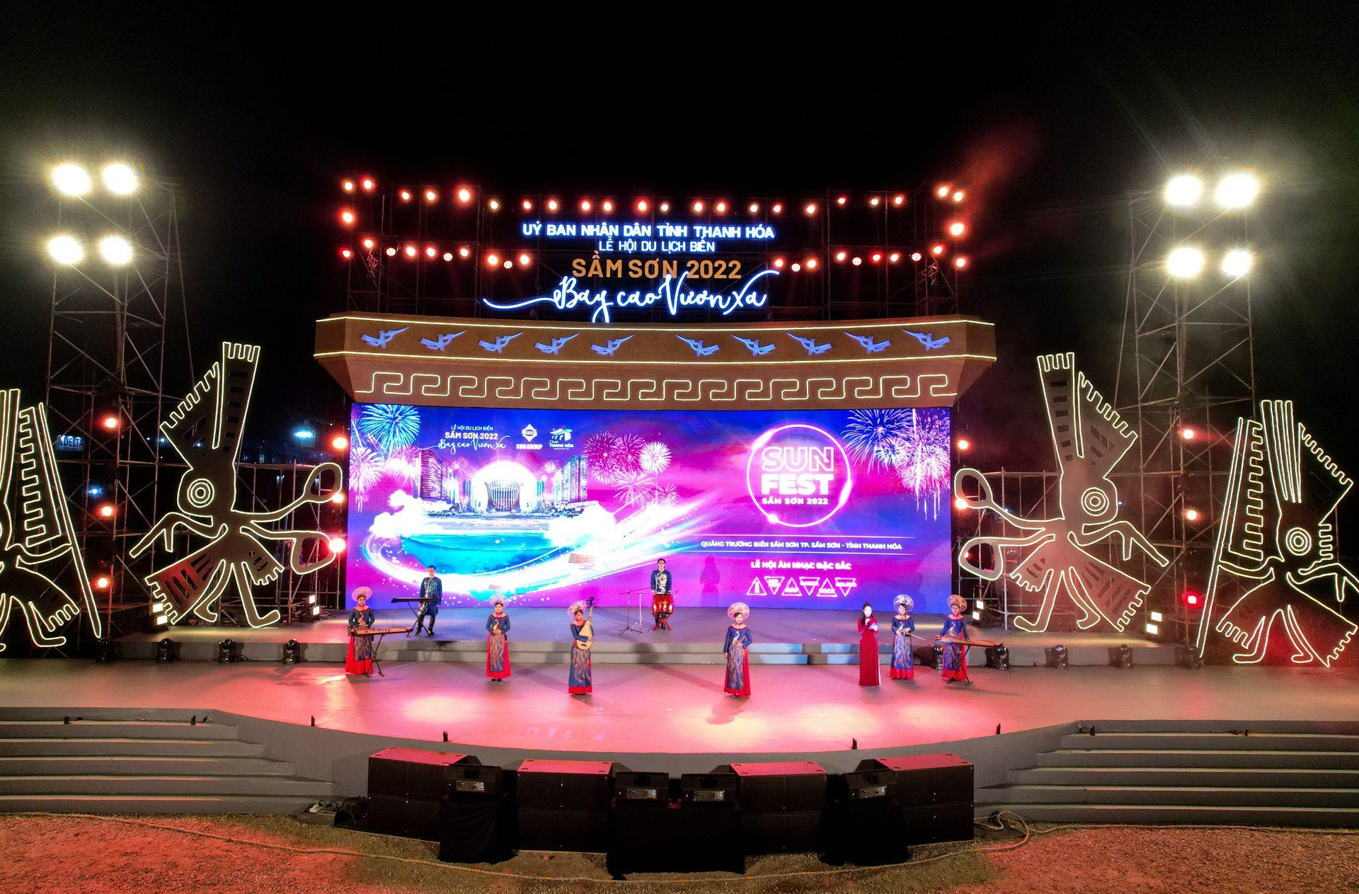 Sun Fest đang tạo nên một làn sóng nghệ thuật mỗi Thứ Bảy cuối tuần tại Sầm Sơn, Thanh Hóa.