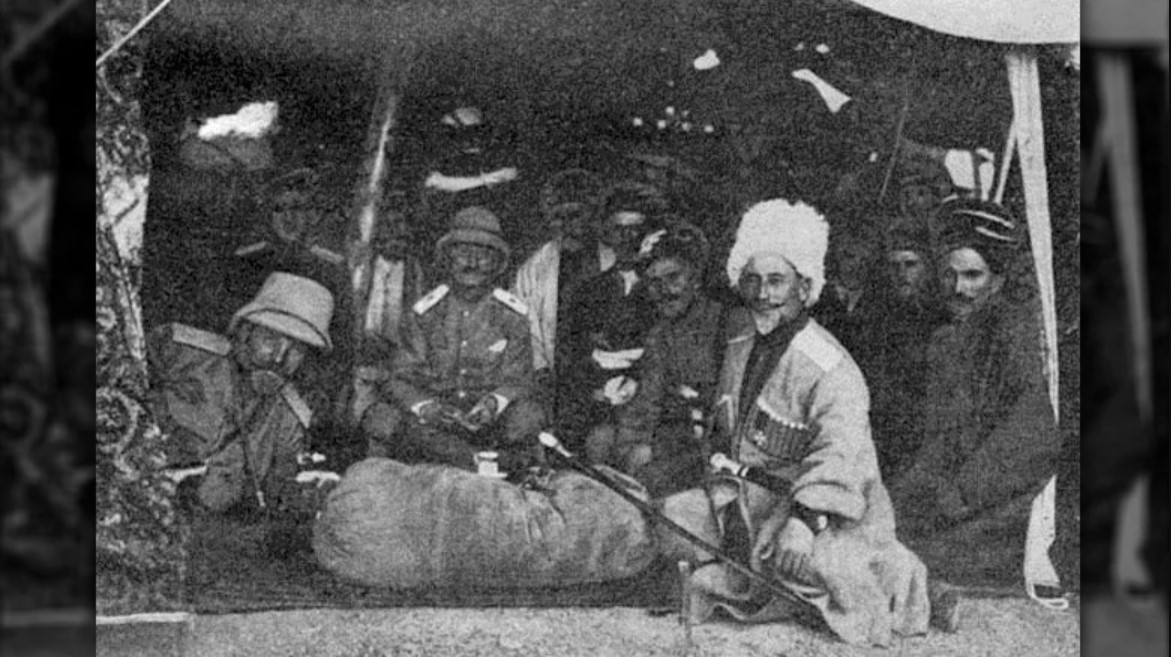 Nạn đói ở Ba Tư (1917-1919). Ảnh: Grunge.