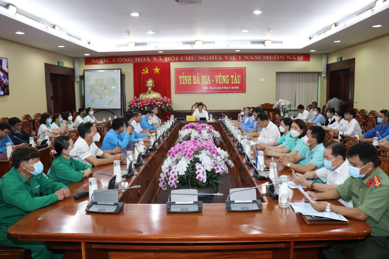 Tại điểm cầu tỉnh Bà Rịa - Vũng Tàu trong buổi đối thoại của Thủ tướng Chính phủ với công nhân và người lao động. 
