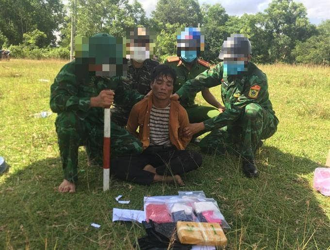 Nhưn bị lực lượng chức năng tỉnh Quảng Trị phát hiện, bắt quả tang khi đang vận chuyển ma túy từ Lào sang Việt Nam (Ảnh: MH).