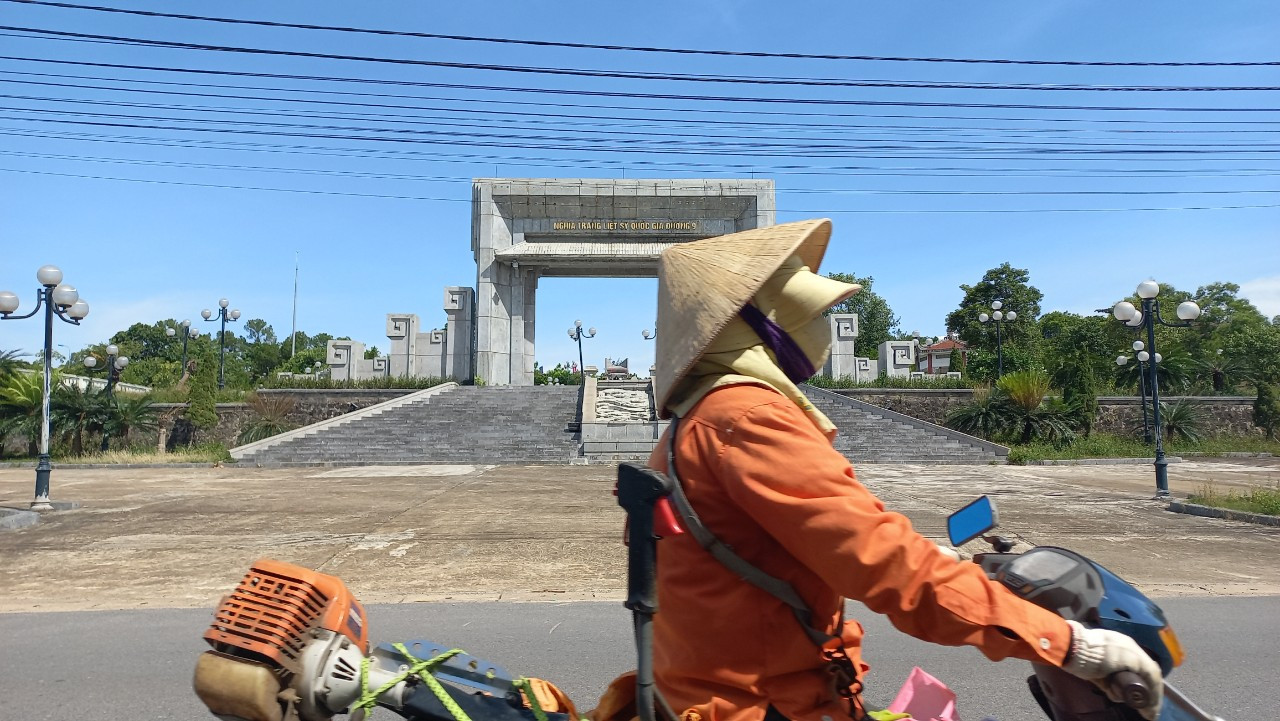 Nghĩa trang liệt sỹ Quốc gia Đường 9, nơi Công ty Việt Anh đang thi công gói thầu về chiếu sáng và âm thanh.