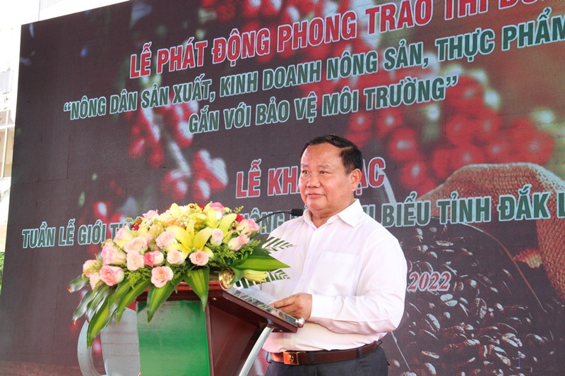 Ông Đinh Khắc Đính - Phó Chủ tịch Trung ương Hội Nông dân Việt Nam phát biểu chỉ đạo.