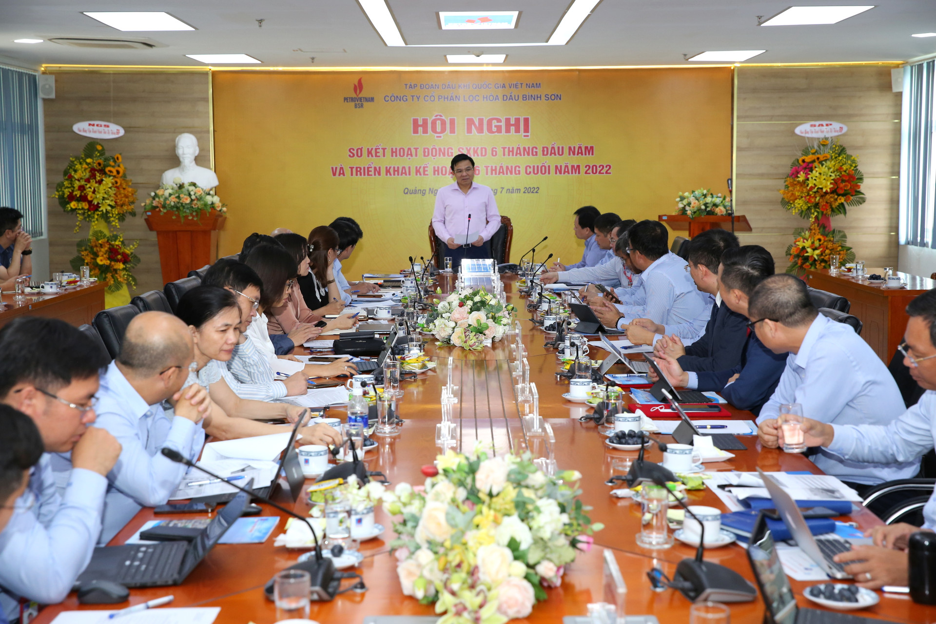 Tổng Giám đốc PVN Lê Mạnh Hùng kết luận tại Hội nghị.