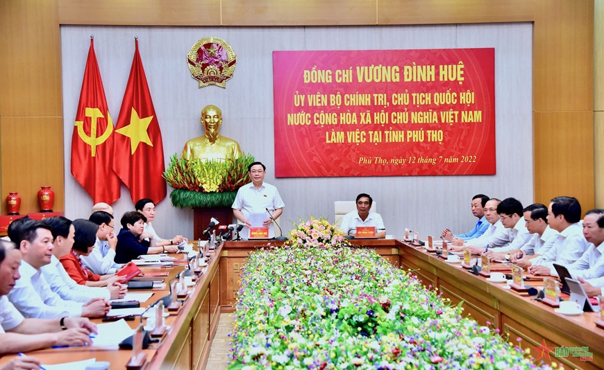Quang cảnh buổi làm việc của Chủ tịch Quốc hội Vương Đình Huệ với lãnh đạo tỉnh Phú Thọ