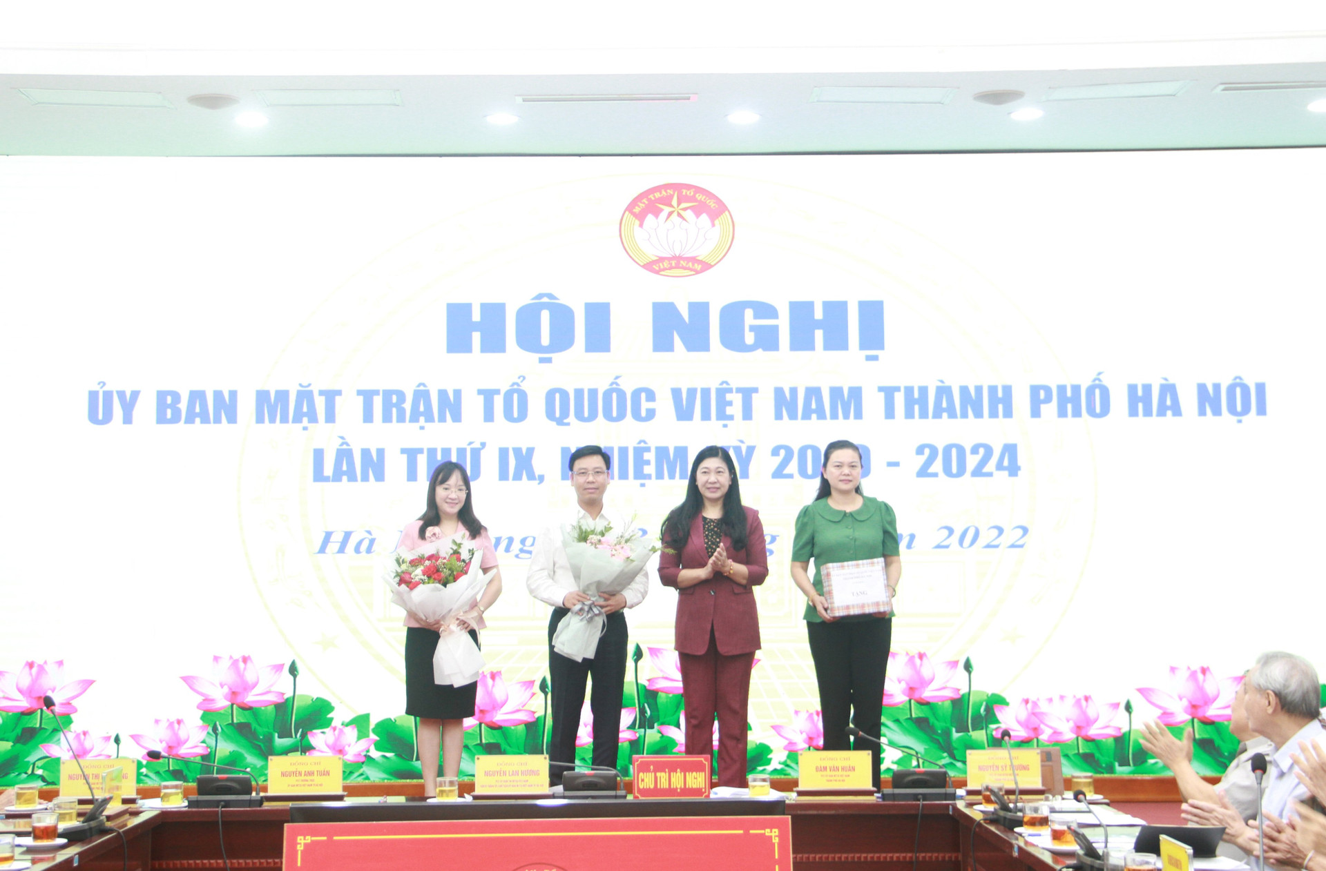 Kiện toàn, bổ sung, thay thế Ủy viên Ủy ban MTTQ Việt Nam thành phố Hà Nội khóa 17.