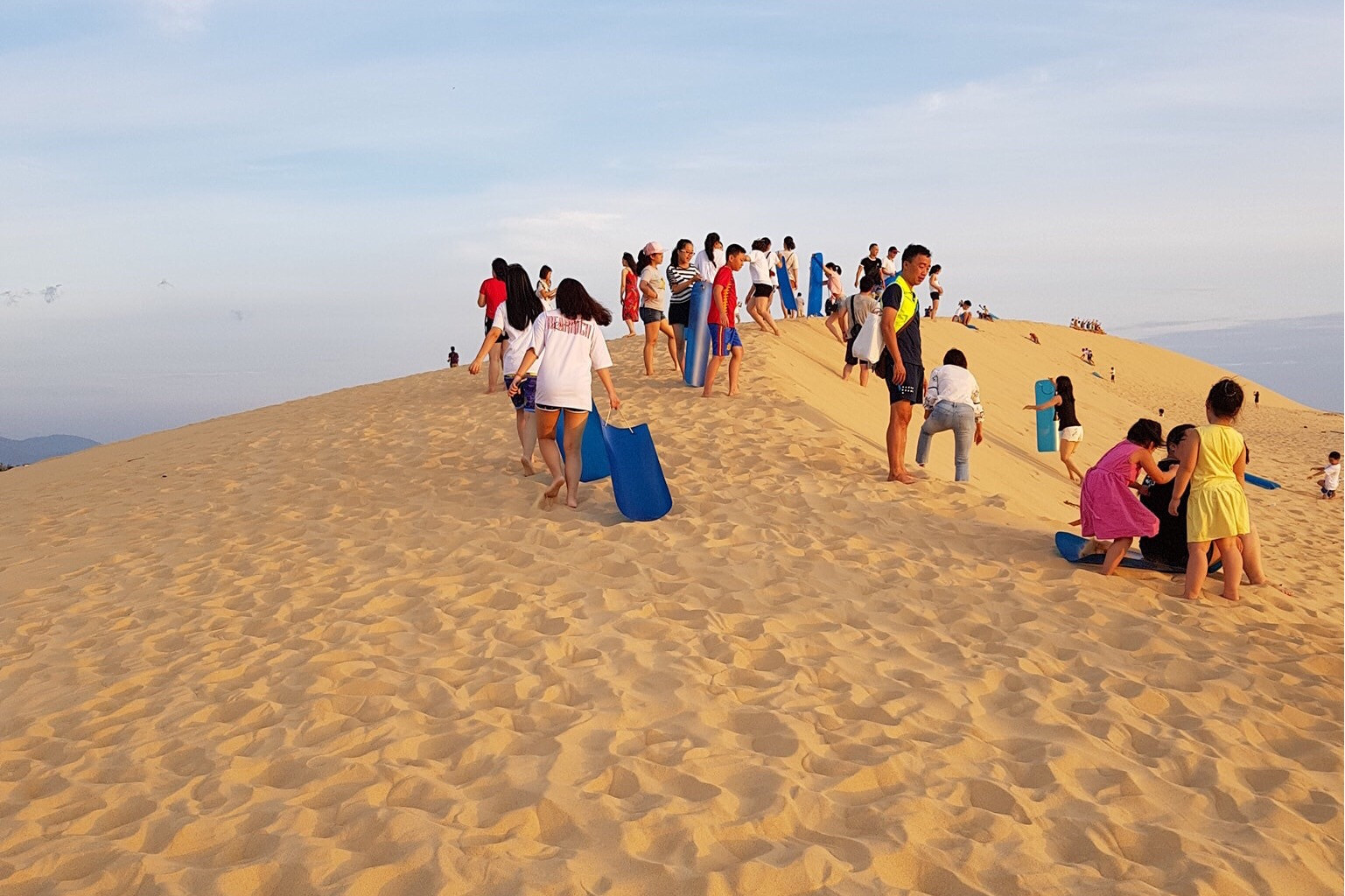 Đồi cát Quang Phú (thuộc xã Quảng Phú, TP Đồng Hới) được biết đến với tên gọi là 