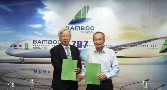 Ông Dương Công Minh (phải) trở thành cố vấn cao cấp HĐQT Bamboo Airways. Ảnh: Bamboo Airways