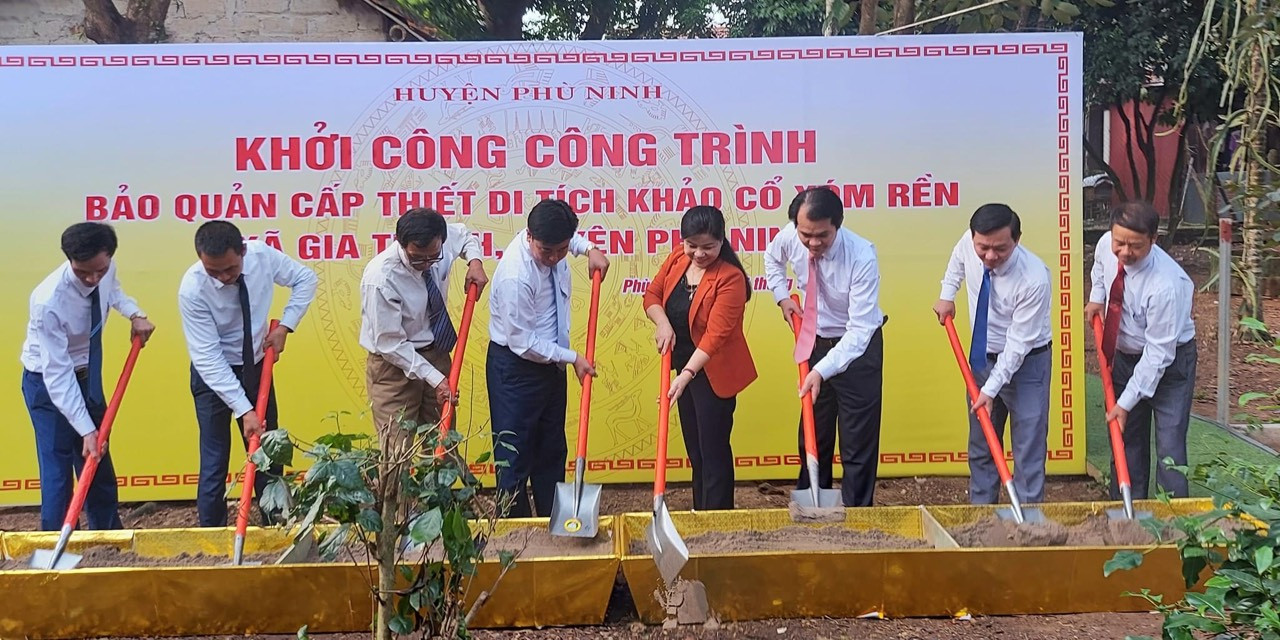 Ngày 15/9, huyện Phù Ninh đã tổ chức lễ khởi công công trình bảo quản cấp thiết di tích khảo cổ xóm Rền