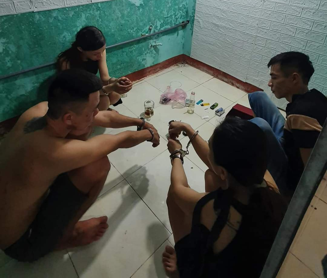 Lực lượng Công an tại tỉnh Quảng Trị liên tục phát hiện, bắt giữ nhiều đối tượng liên quan đến tàng trữ, mua bán và sử dụng trái phép chất ma túy. Ảnh: CACC.