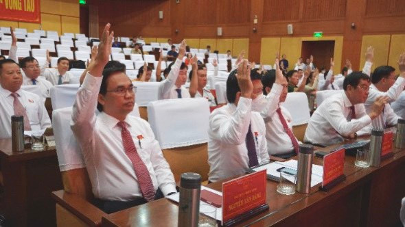 Ông Đặng Minh Thông đã trúng cử chức danh Phó Chủ tịch UBND tỉnh Bà Rịa - Vũng Tàu với 47/50 số phiếu hợp lệ đồng ý, đạt tỉ lệ 94% đối với các đại biểu có mặt.