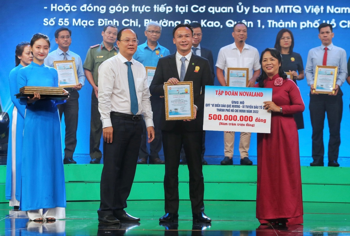 NovaGroup đồng hành nhiều năm liền cùng Ủy ban MTTQ Việt Nam Trung ương và địa phương trong các chương trình vận động ủng hộ quỹ “Vì người nghèo”, Qũy “Vì biển đảo quê hương”