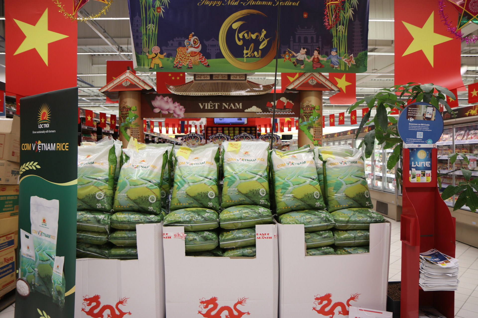Gạo thương hiệu Việt có mặt tại hệ thống siêu thị Pháp.