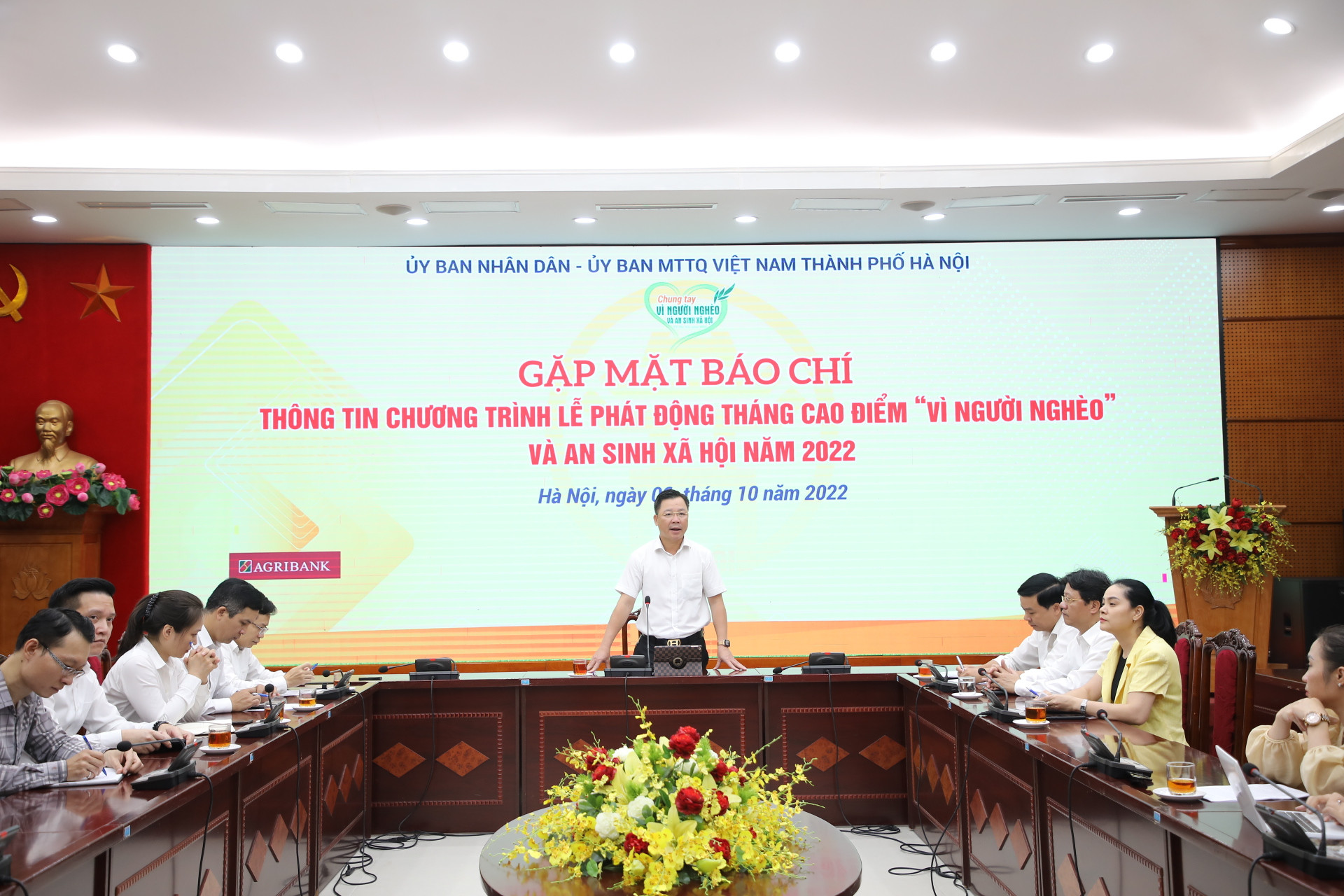 Ông Nguyễn Sỹ Trường, Phó Chủ tịch Ủy ban MTTQ thành phố Hà Nội phát biểu tại buổi gặp mặt báo chí.