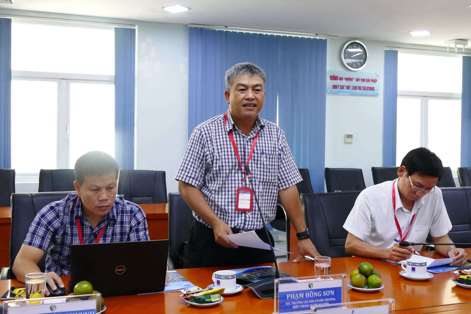 Ông Phạm Hồng Sơn – Cục trưởng Cục Bảo vệ môi trường MT&TN phát biểu tại buổi làm việc.