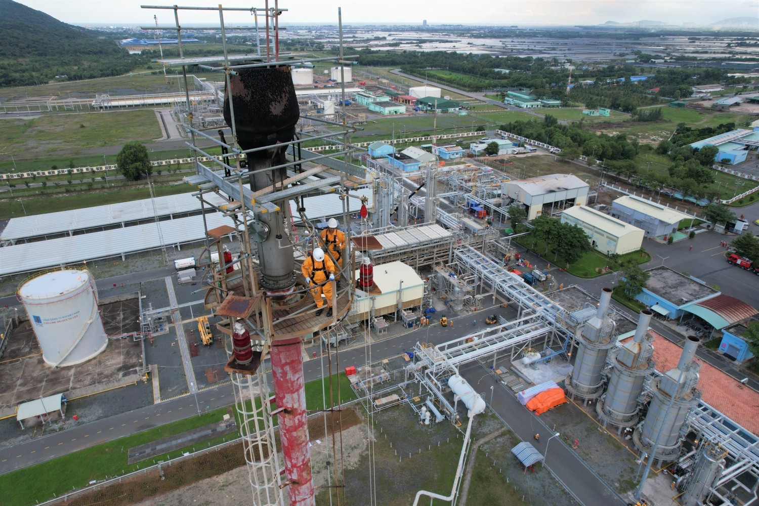 Công tác bảo dưỡng sửa chữa tại Nhà máy Xử lý khí Dinh Cố tháng 9/2022.