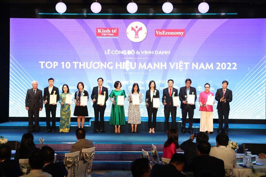 Đại diện 10 Thương hiệu mạnh Việt Nam được vinh danh tại chương trình.