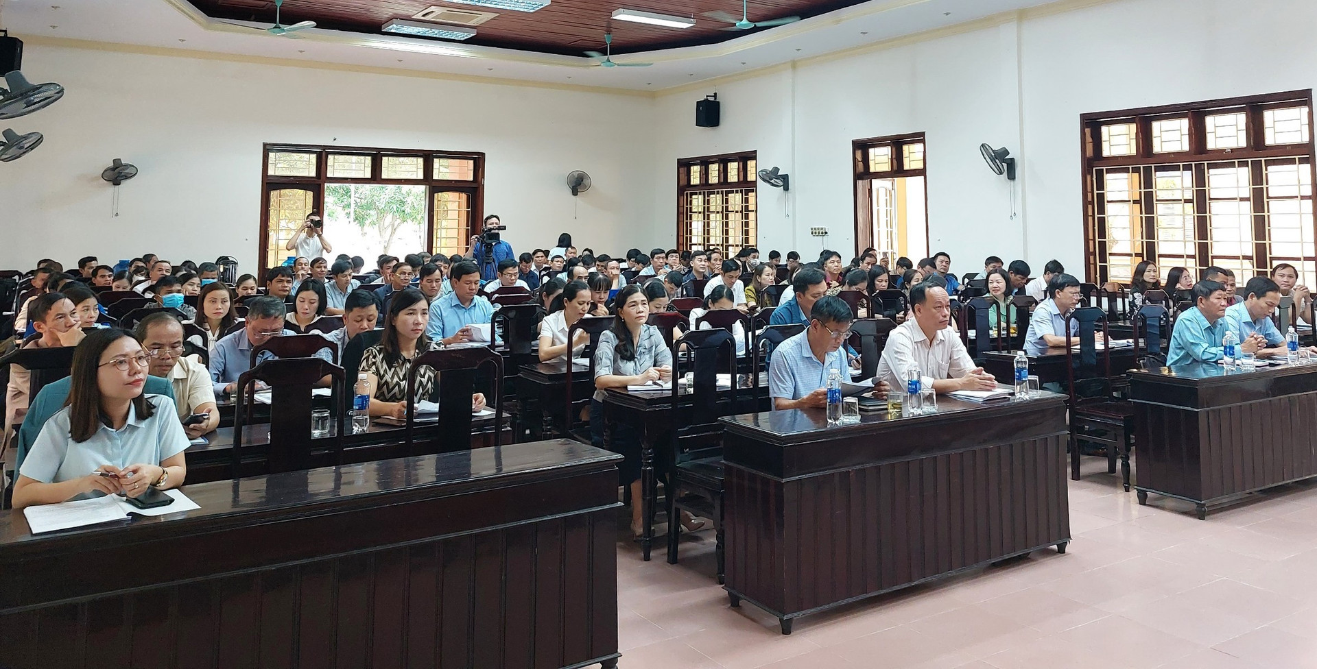 Gần 160 cán bộ Mặt trận các cấp tại tỉnh Quảng Trị tham gia Lớp bồi dưỡng. Ảnh: NP.