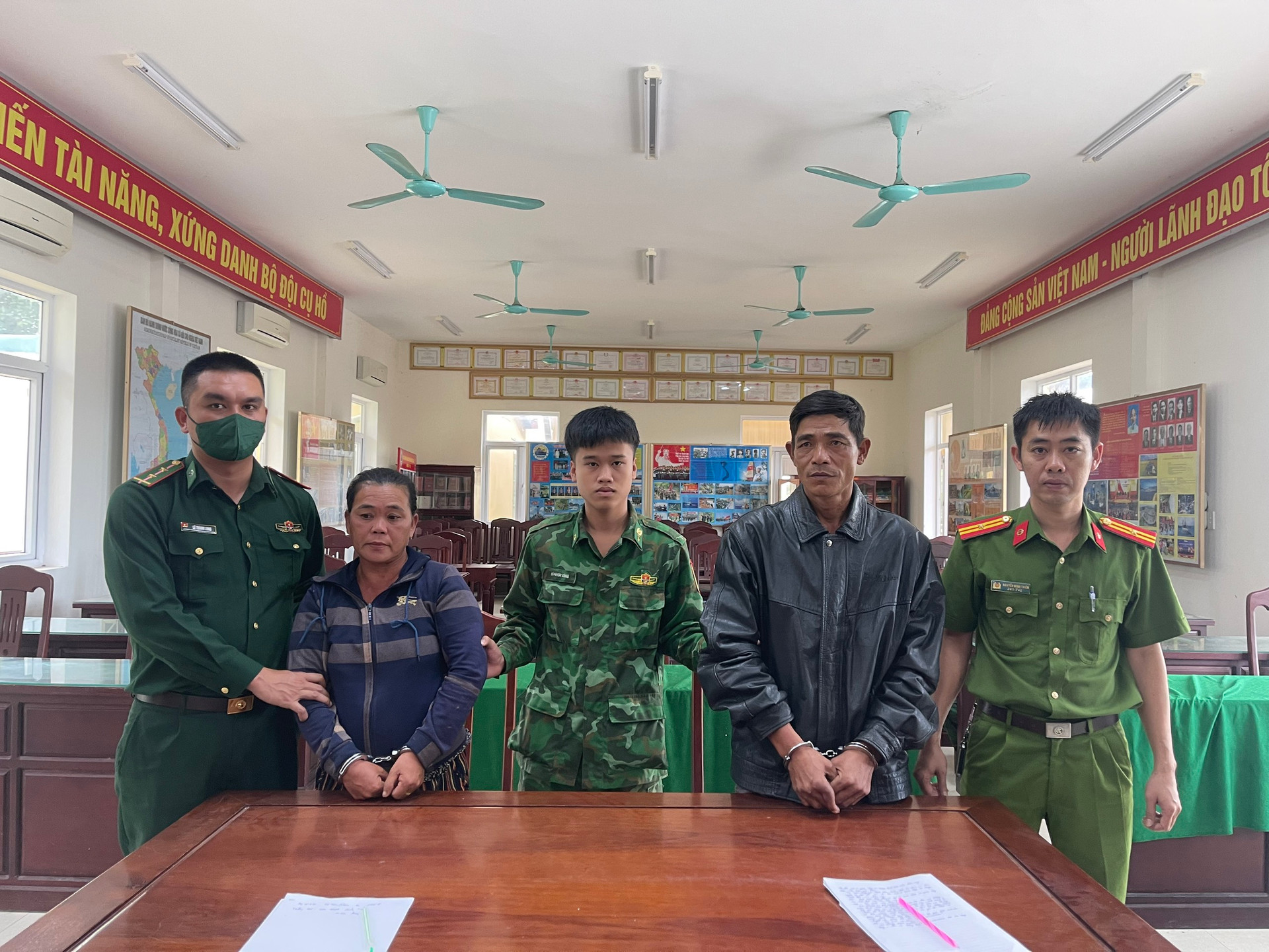 Lực lượng chức năng tại tỉnh Quảng Trị đang tiến hành điều tra, xử lý vụ việc. Ảnh: BĐBP.