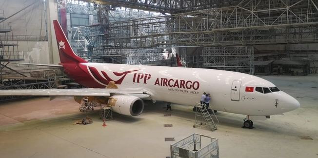 Một chiếc máy bay mang logo của IPP Air  Cargo đã được lắp ráp và xuất xưởng. Ảnh: IPP.