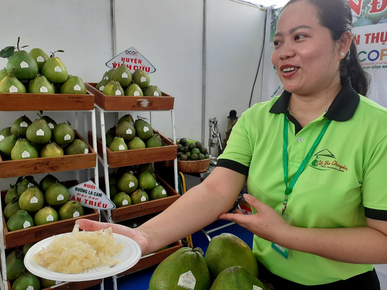 Bưởi Tân Triều (Đồng Nai) cũng tham gia tuần hàng OCOP.