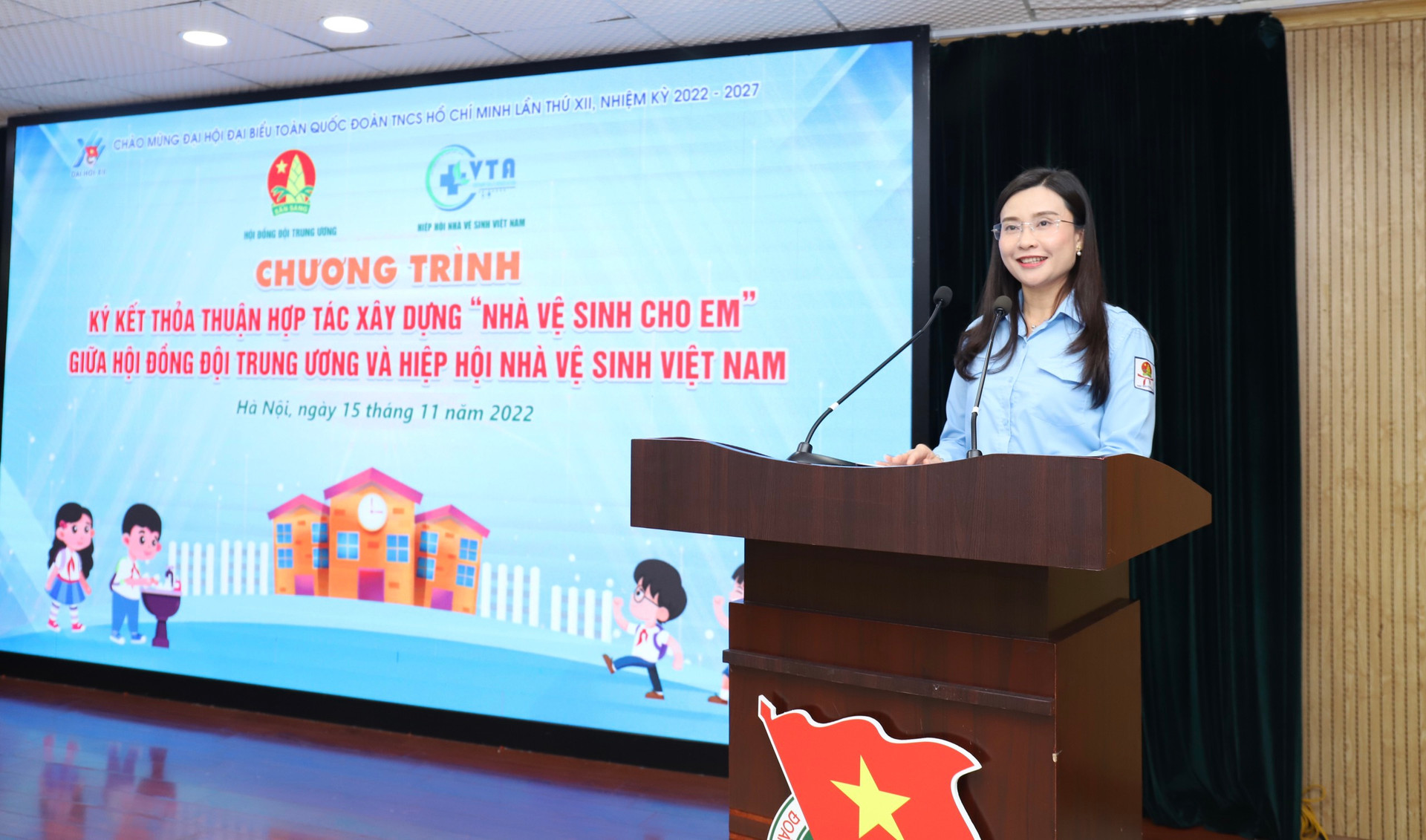 Bà Nguyễn Phạm Duy Trang, Bí thư Ban Chấp hành Trung ương Đoàn, Chủ tịch Hội đồng Đội Trung ương  phát biểu. 