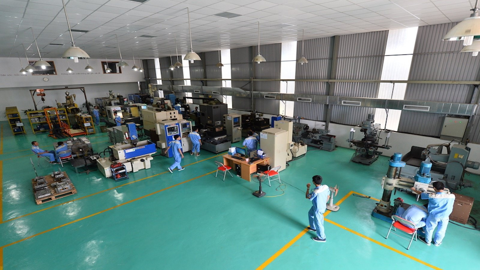 KCN Thạch Quảng: Khu công nghiệp Thạch Quảng (Thạch Thành) sẽ là động lực đưa Thạch Thành trở thành đàu tàu của 11 huyện miền núi trong phát triển kinh tế.