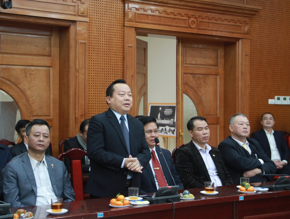 Đại diện Hội thánh Tin lành Việt Nam (miền Bắc) phát biểu tại buổi gặp mặt. 