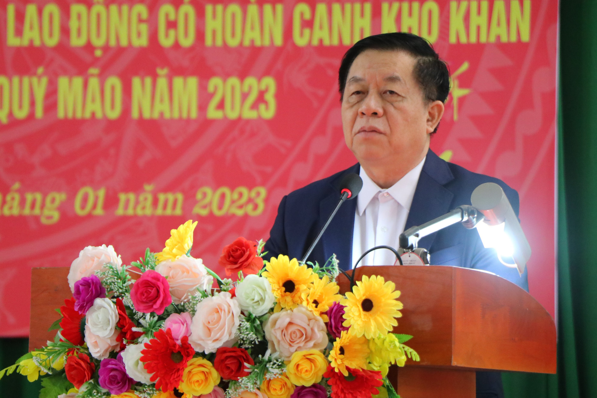 Đồng chí Nguyễn Trọng Nghĩa thăm hỏi, chúc tết người dân và công nhân lao động tỉnh Phú Thọ