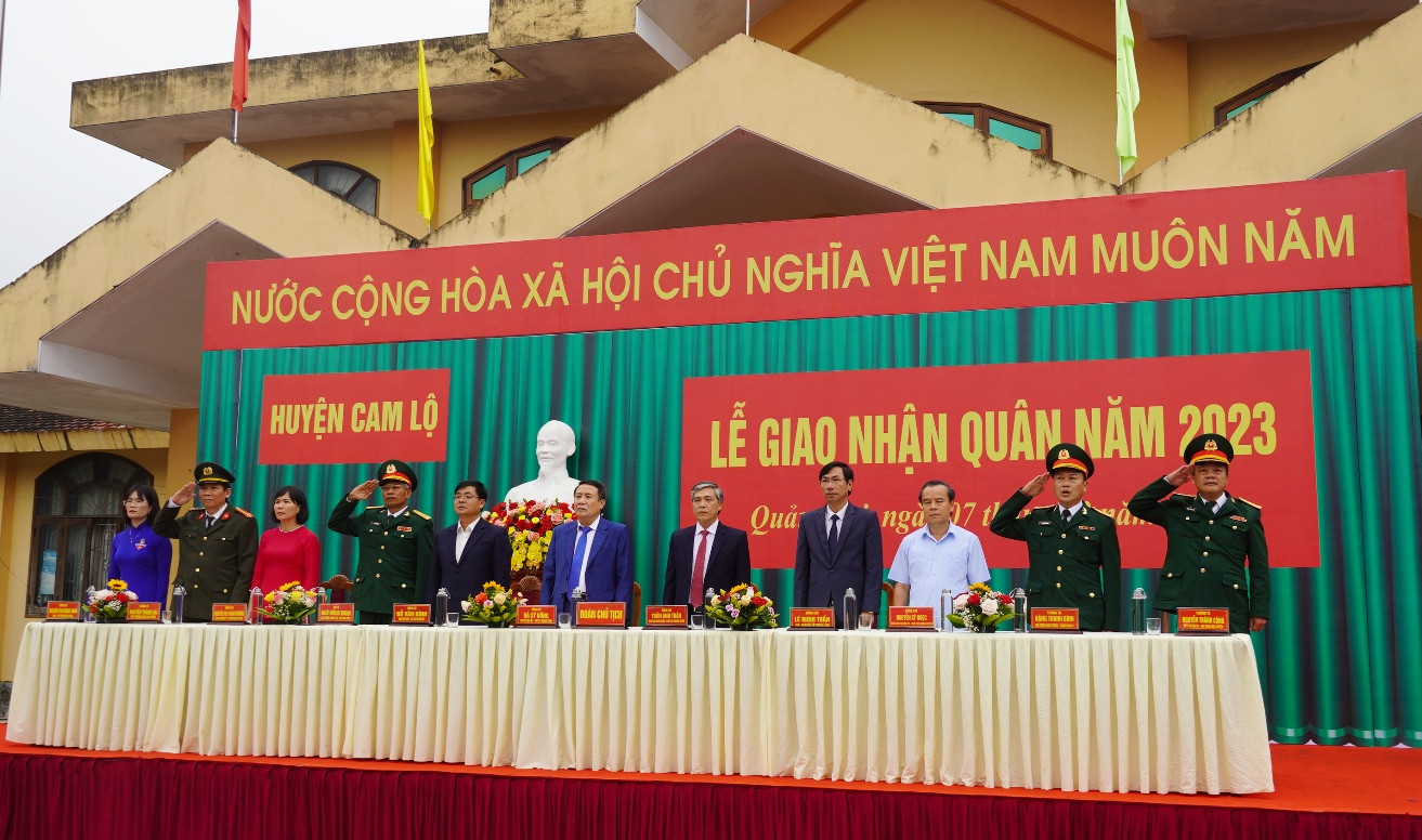 Ngày 7/2, các cơ quan, địa phương tại tỉnh Quảng Trị tổ chức lễ giao, nhận quân năm 2023. Ảnh: Tiến Nhất.