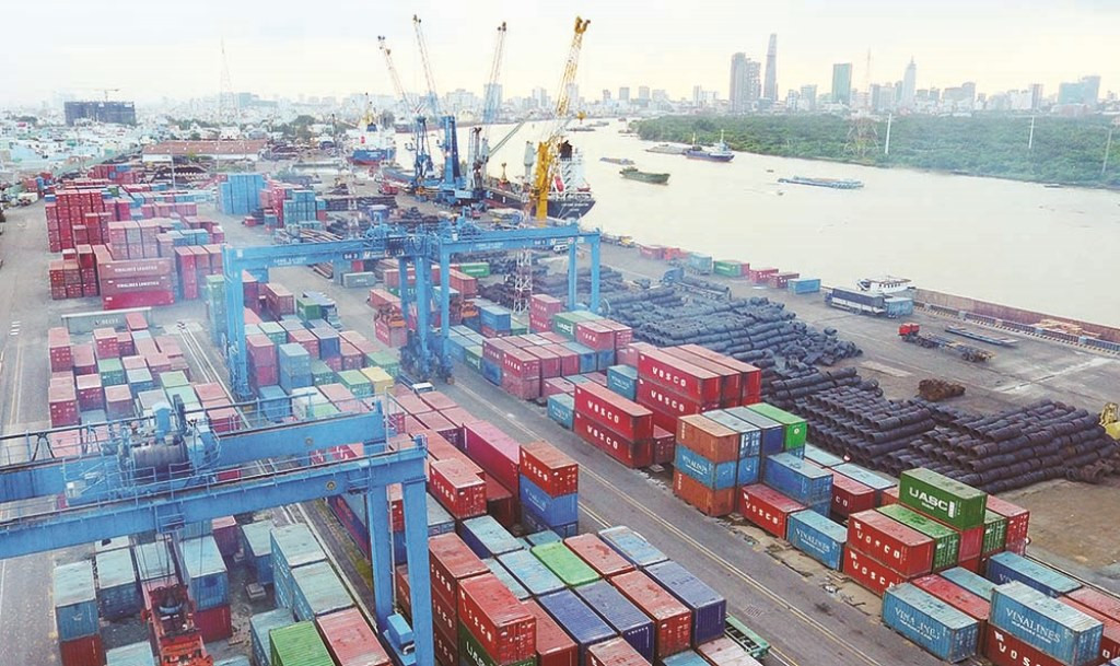 Phát triển vận tải biển quốc tế hứa hẹn thu hút một lượng lớn dòng vốn từ nhiều ngành khác.