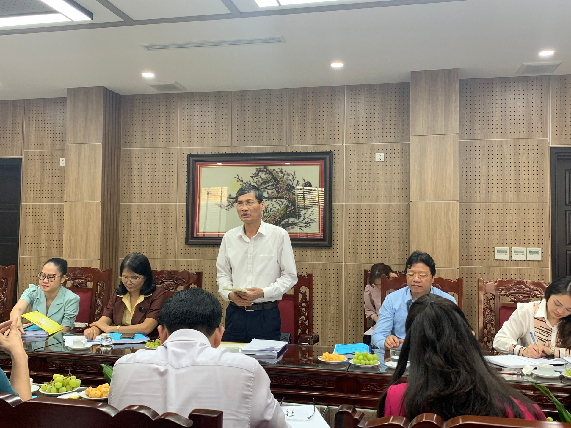 Ông Nguyễn Anh Tuấn, Phó Chủ tịch Thường trực Ủy ban MTTQ Việt Nam thành phố Hà Nội phát biểu tại buổi làm việc. 