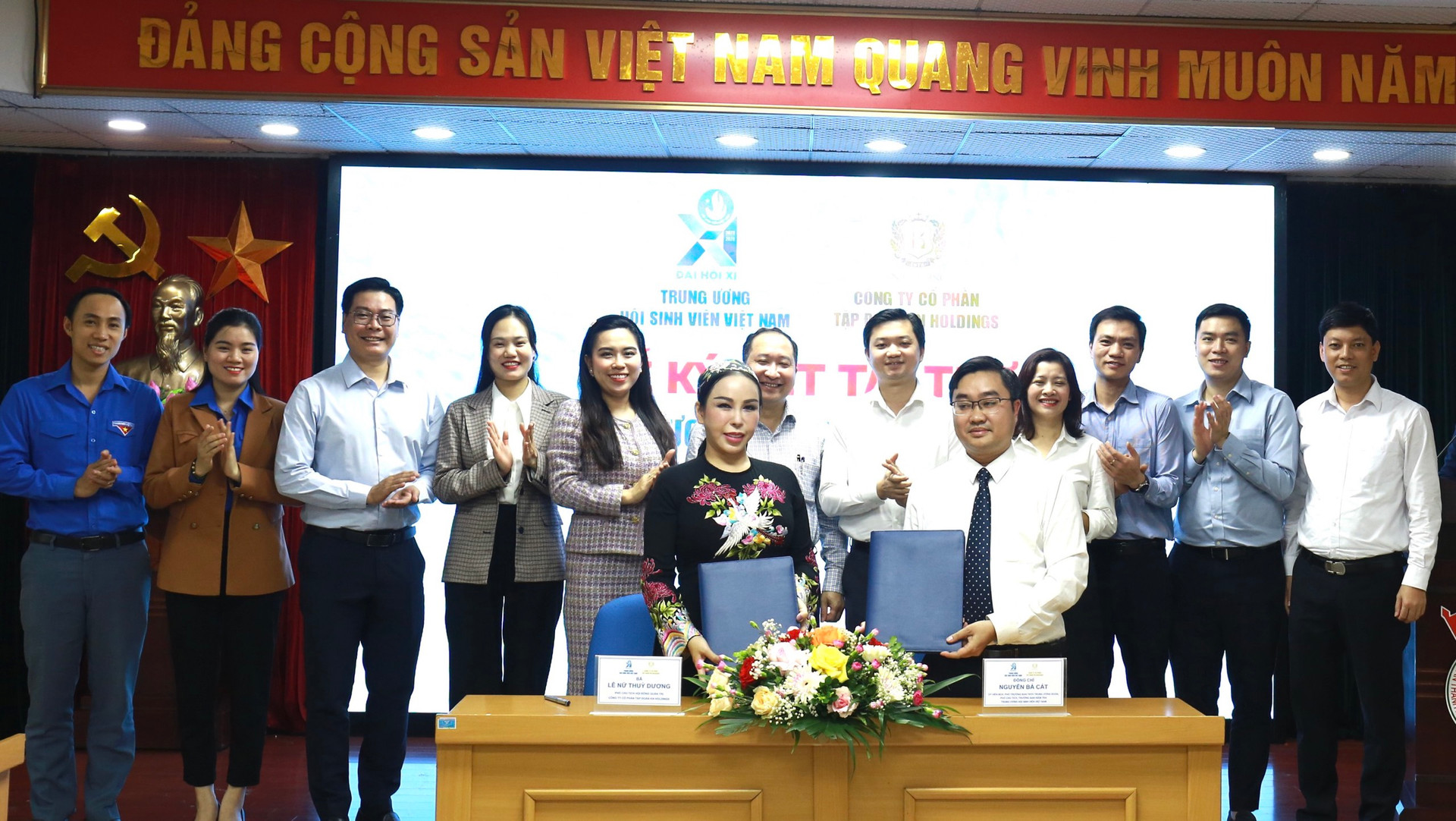 Trung ương Hội Sinh viên Việt Nam và Công ty Cổ phần Tập đoàn KN Holdings về triển khai Chương trình “Nhà vệ sinh cho em” .